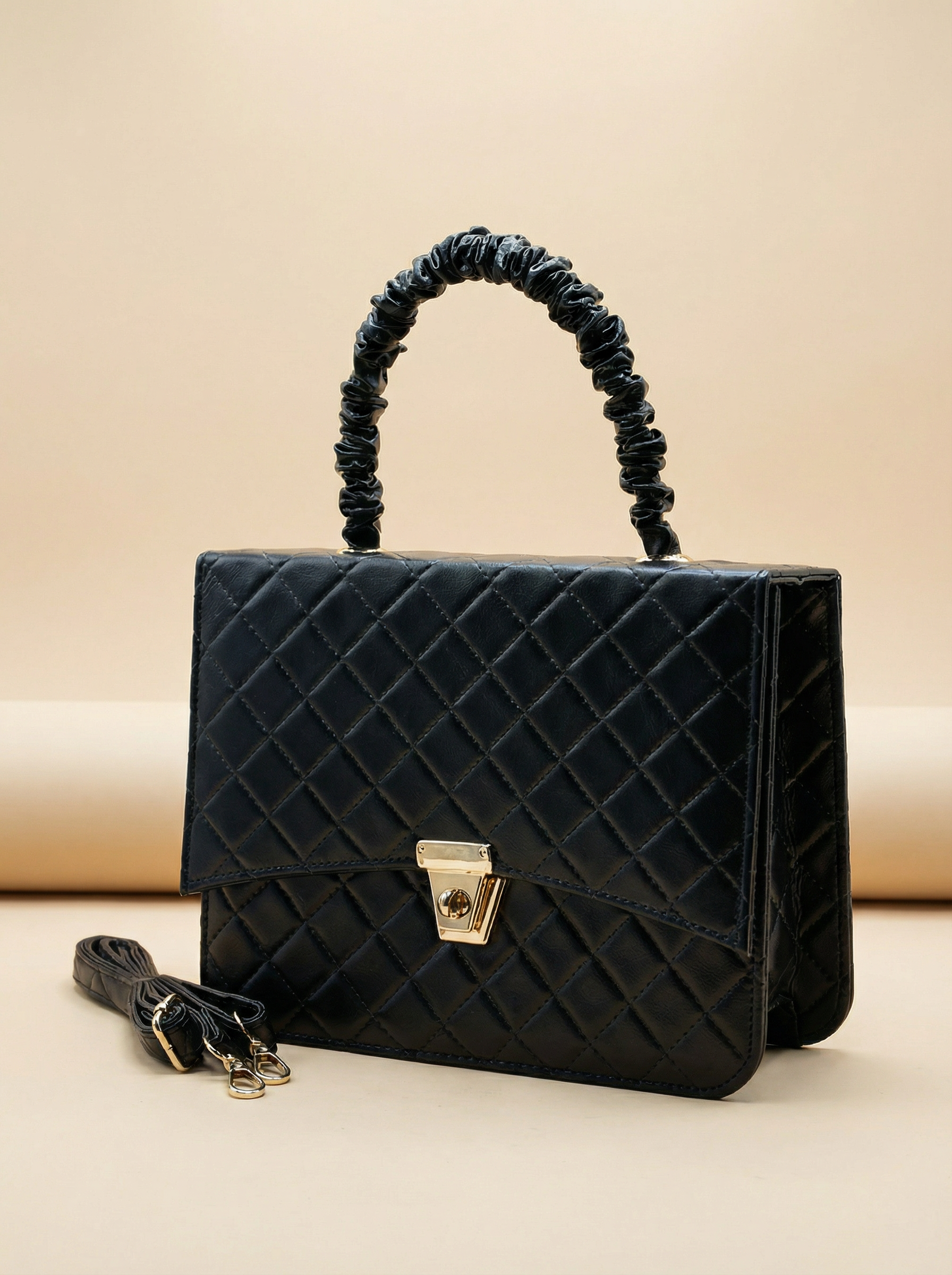 Bella Quilta Tote Bag Black